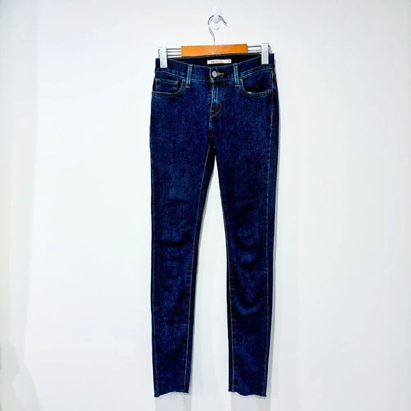 LEVI’S 710 Super Skinny dark blue jeans | Cropped raw hem denim | Size 24 * - Picture 3 of 11